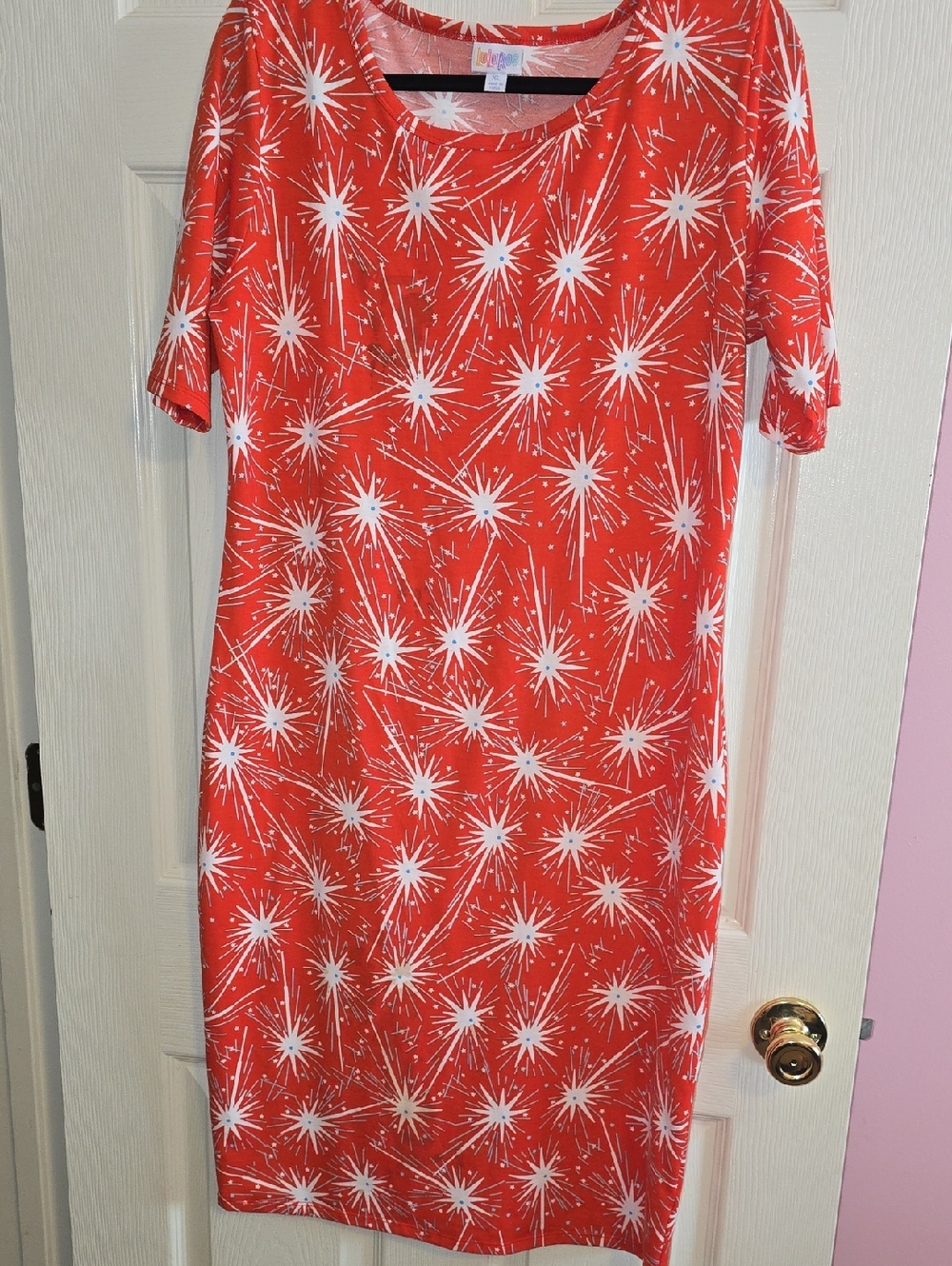 LuLaRoe Anna‎ Coral-Red Midi Dress with White Starburst Print
